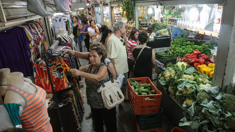Brasília (DF) 10/01/2025 - Inflação oficial do país em 2024 é de 4,83%, acima do limite da meta
Percentual é o mais alto desde 2022 (5,79%)