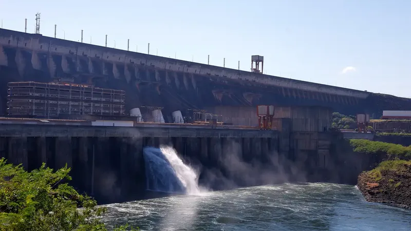 Foz do Iguaçu (PR), 14/04/2026 - Área externa da usina hidrelétrica Itaipu Binacional
