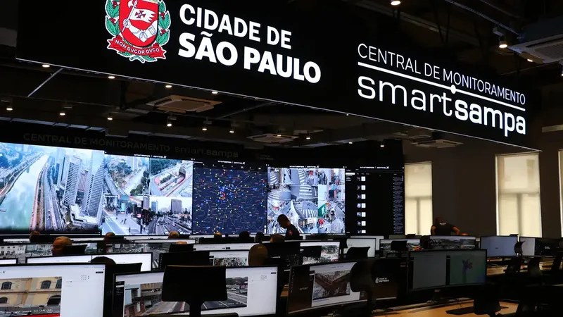 São Paulo (SP), 04/07/2024 - Inauguração da central de monitoramento por câmeras do programa Smart Sampa na rua XV de novembro