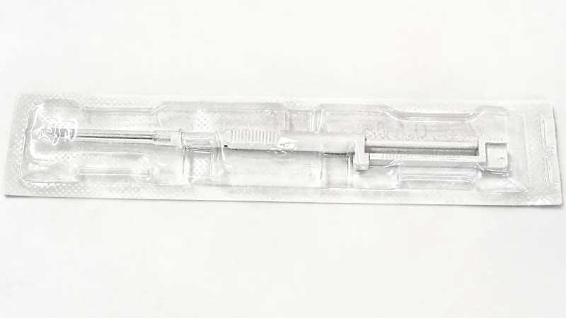 Implante contraceptivo sob a pele do braço