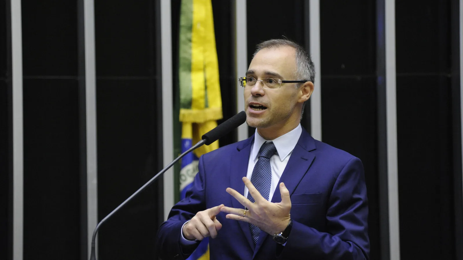 Retrato de André Mendonça