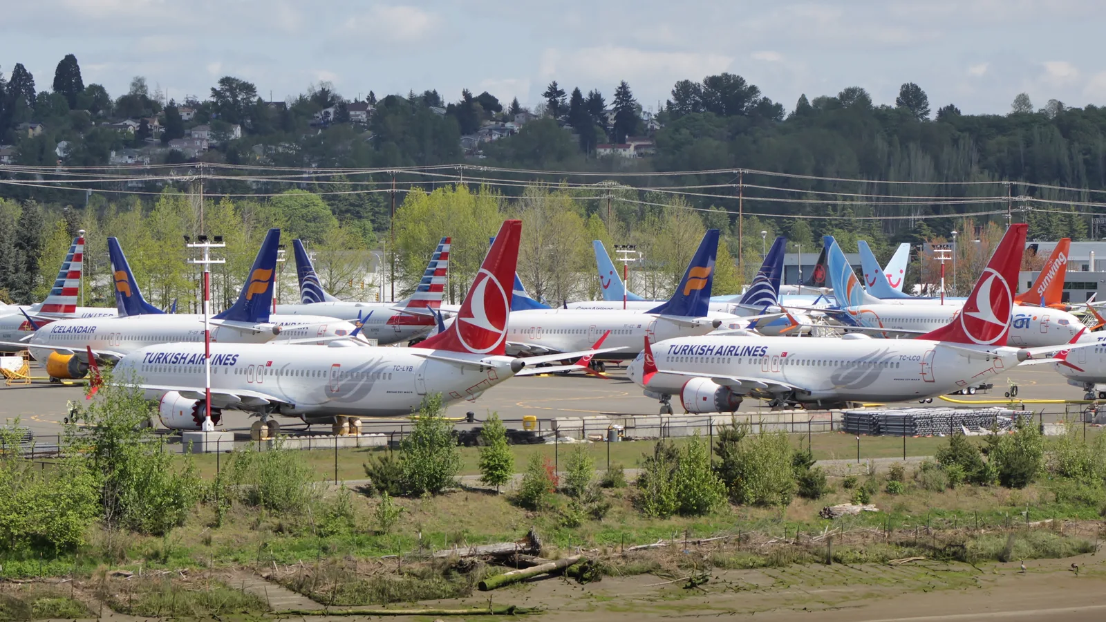 Avião Boeing 737 MAX em voo