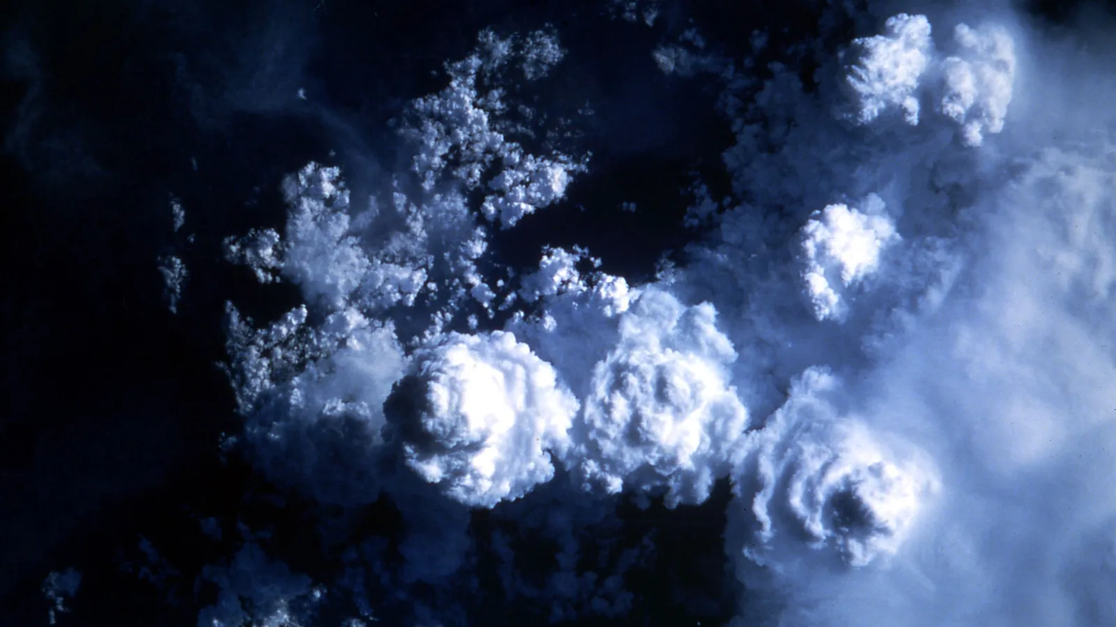 Nuvens de tempestade sobre o Sul do Brasil