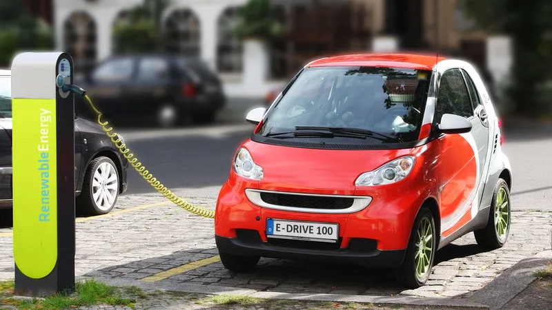 Carro elétrico em recarga