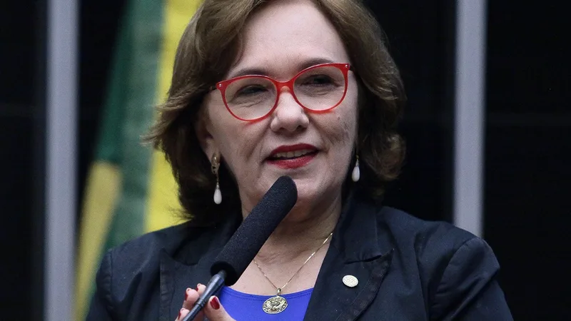 Retrato de Zenaide Maia