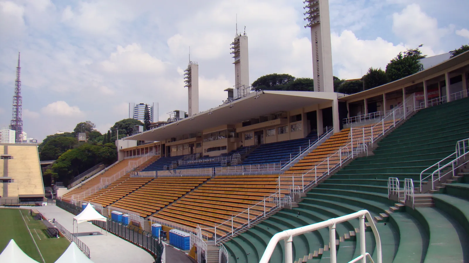 Estádio de futebol no Brasil