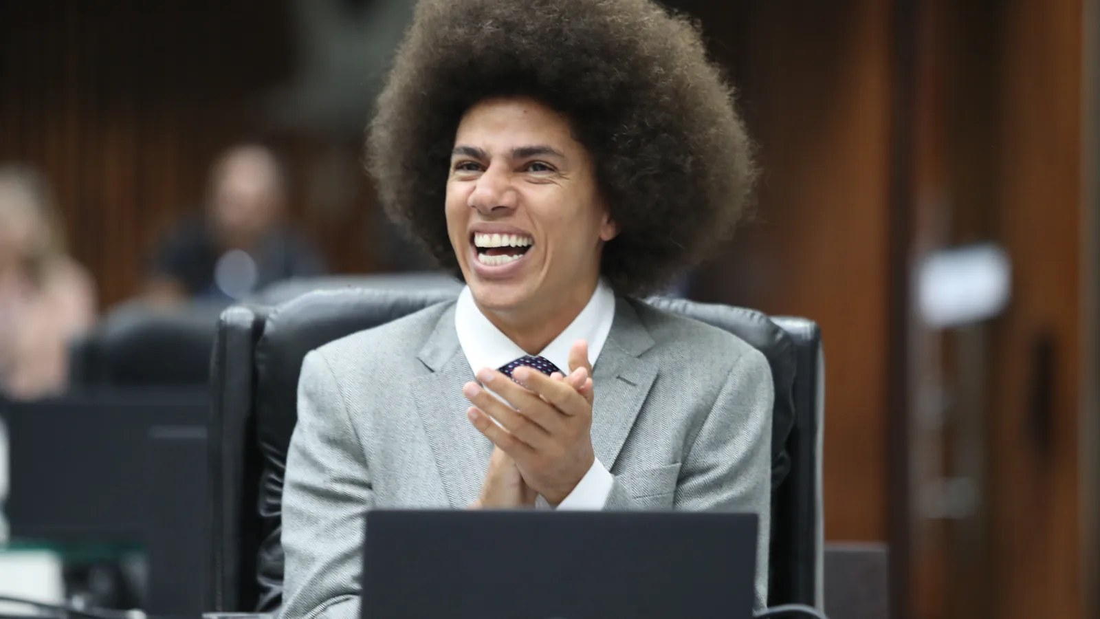 Plenário de assembleia legislativa estadual