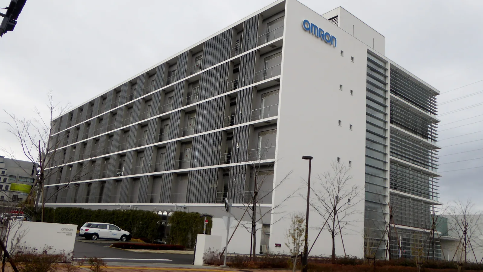 Fachada de empresa Omron