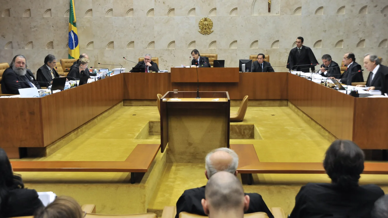 Plenário de tribunal de júri