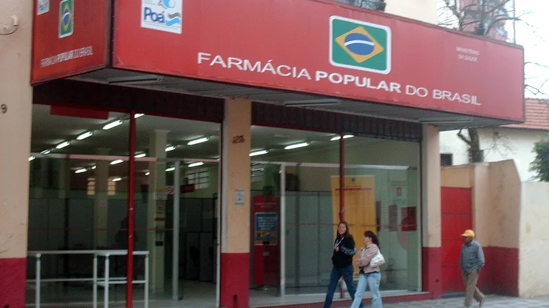Fachada de unidade da Farmácia Popular