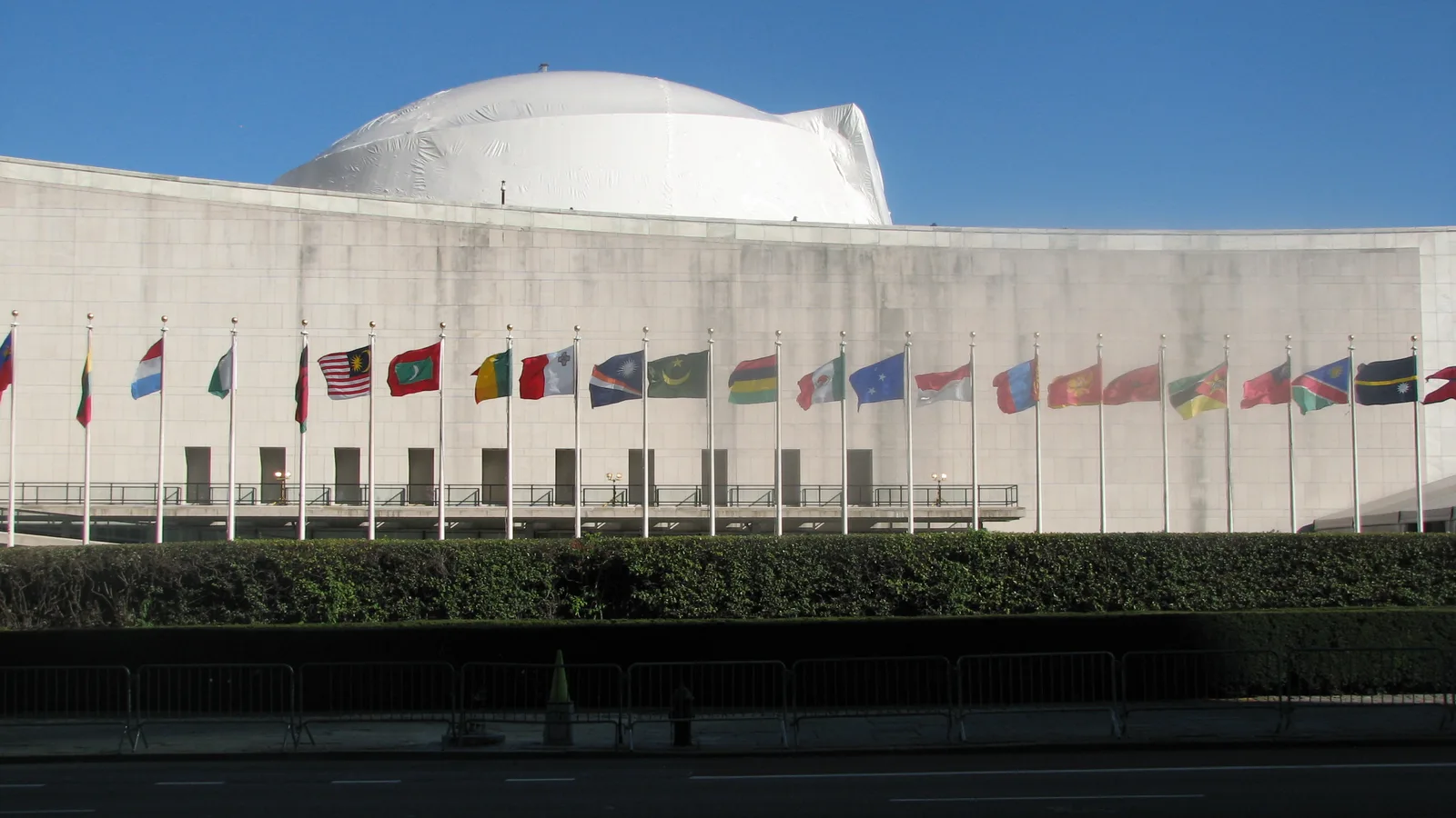 Fachada da sede da ONU
