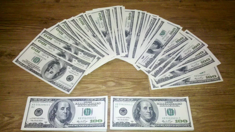 Cédulas de dólar americano