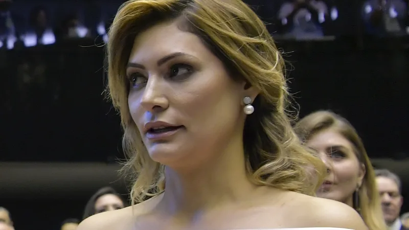Retrato de Michelle Bolsonaro