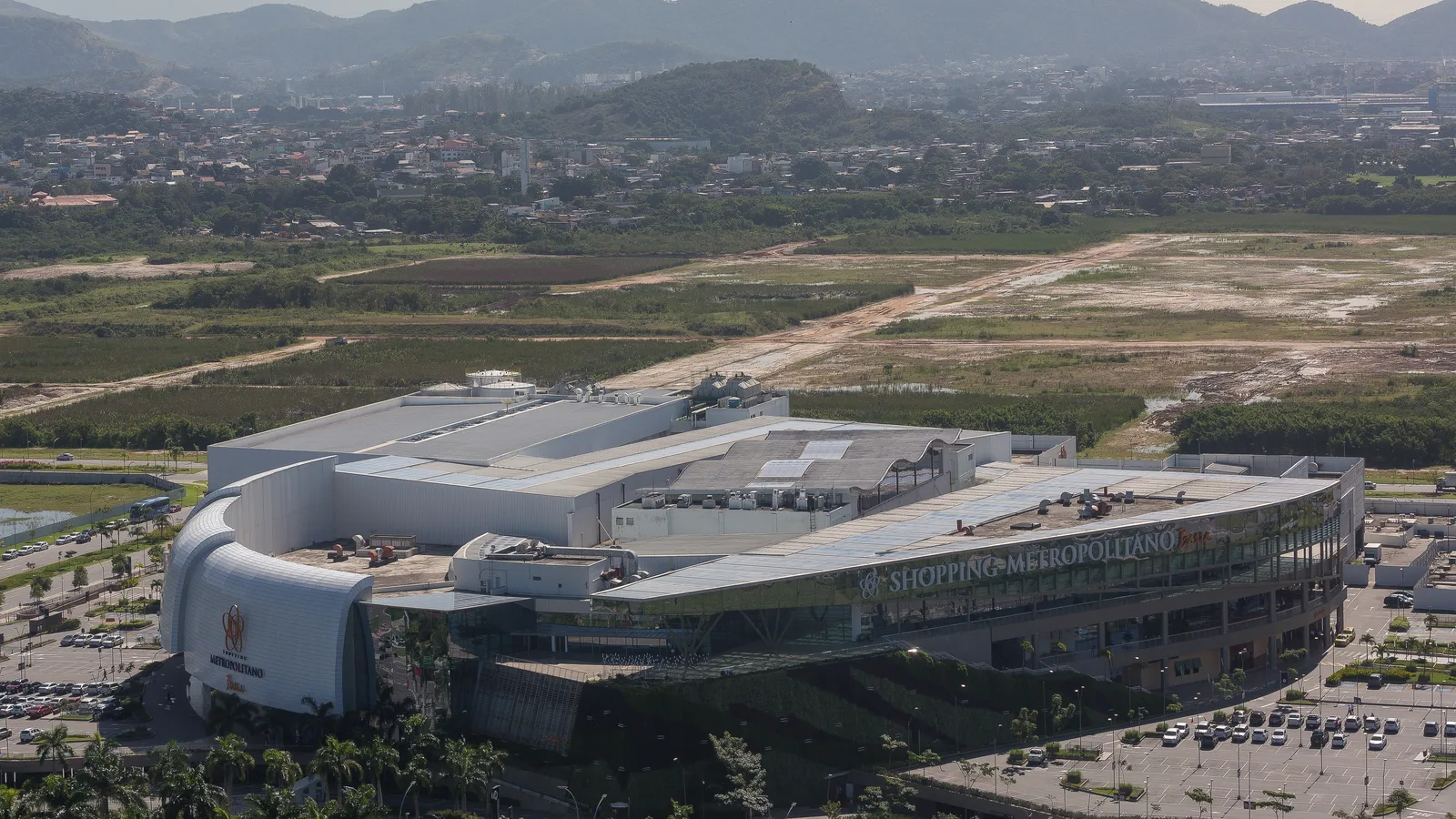 Fachada de loja de varejo em shopping