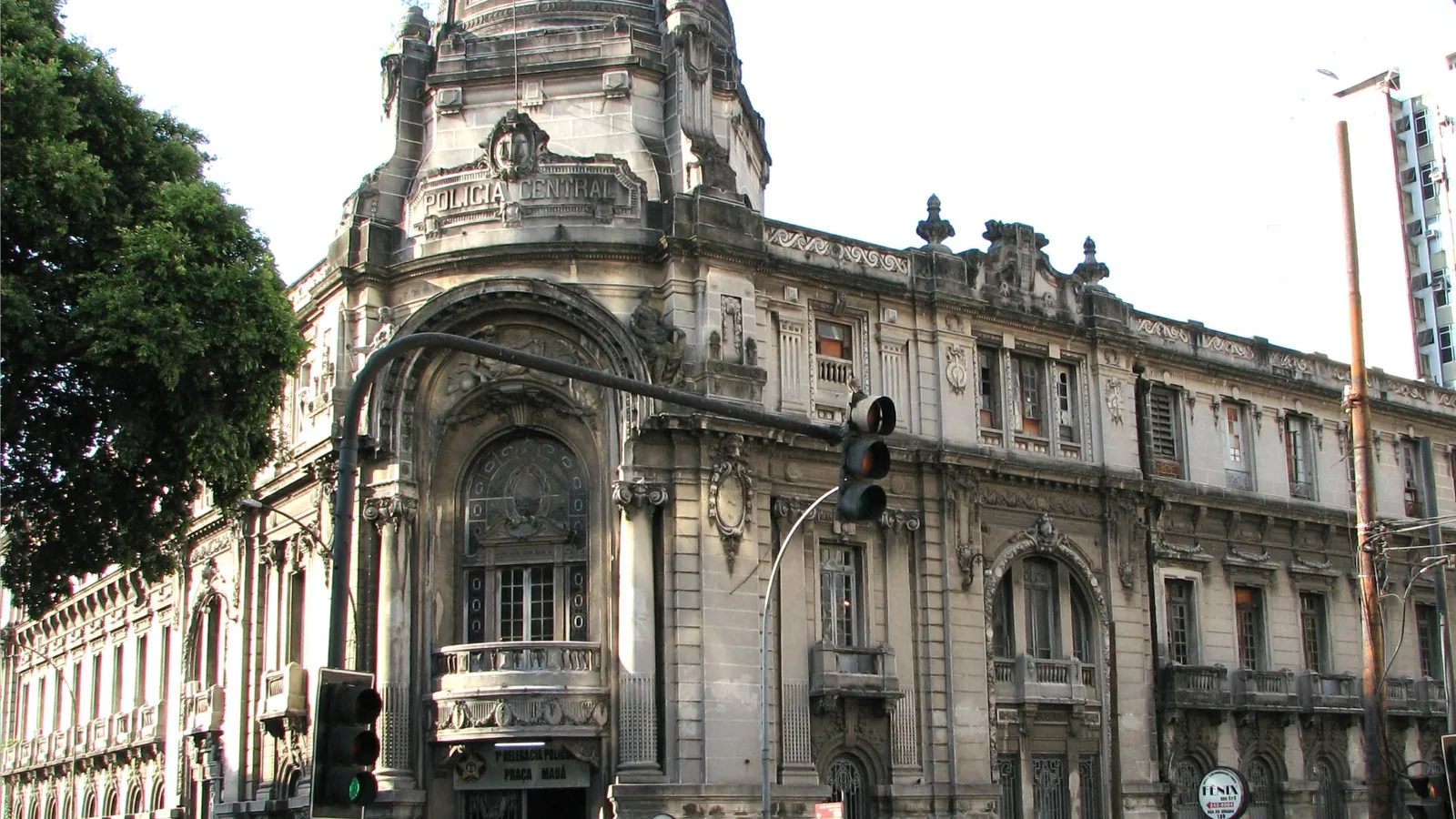 Fachada de prédio da Polícia Civil do Rio de Janeiro